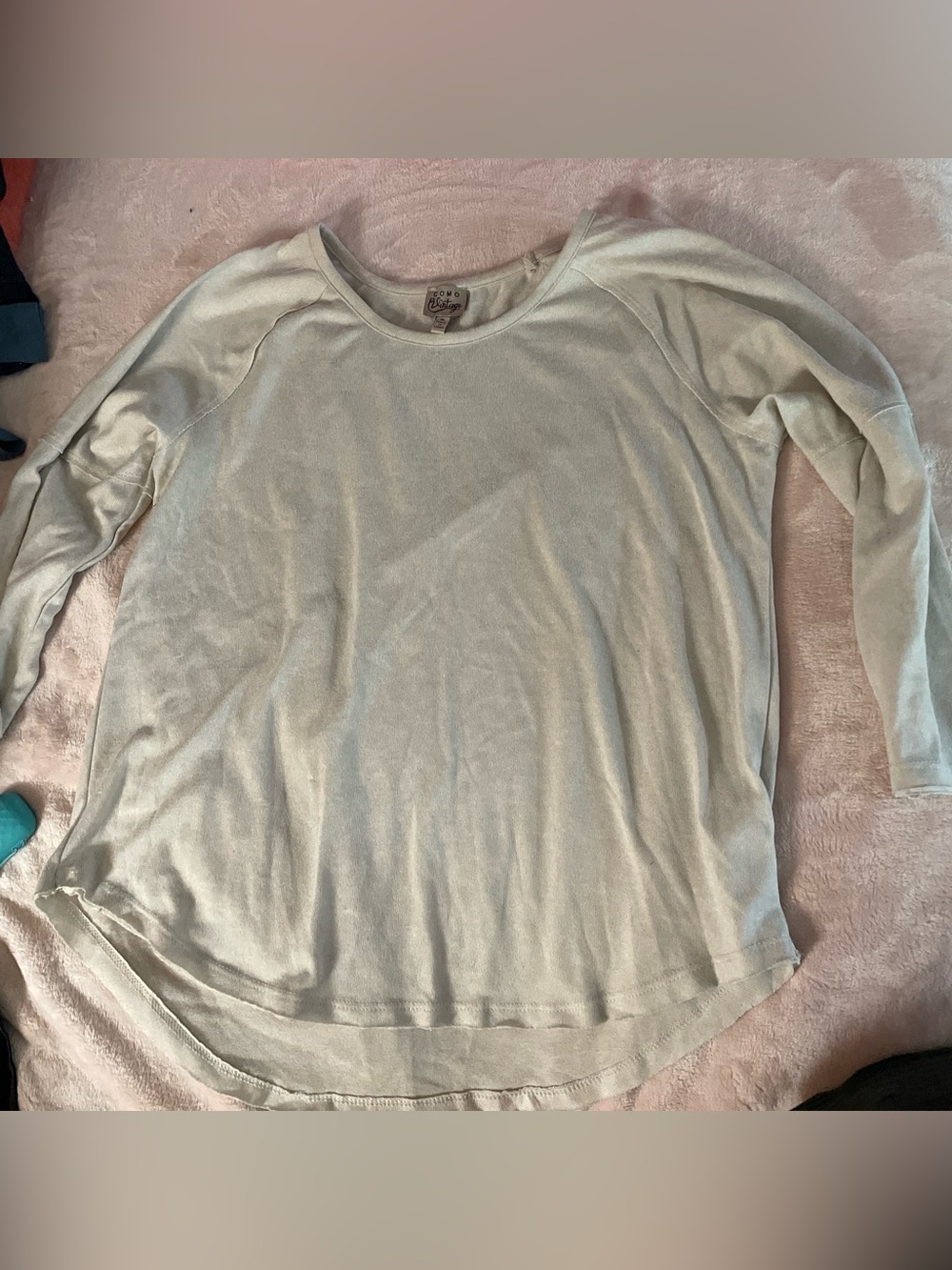 Light Gray Women’s Long-Sleeve Knit Top